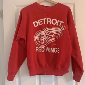 Cool, vintage Detroit Red Wings pullover sweater